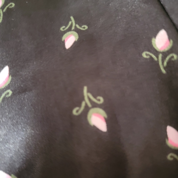 Liz Banks Robe - Picture 3 of 5